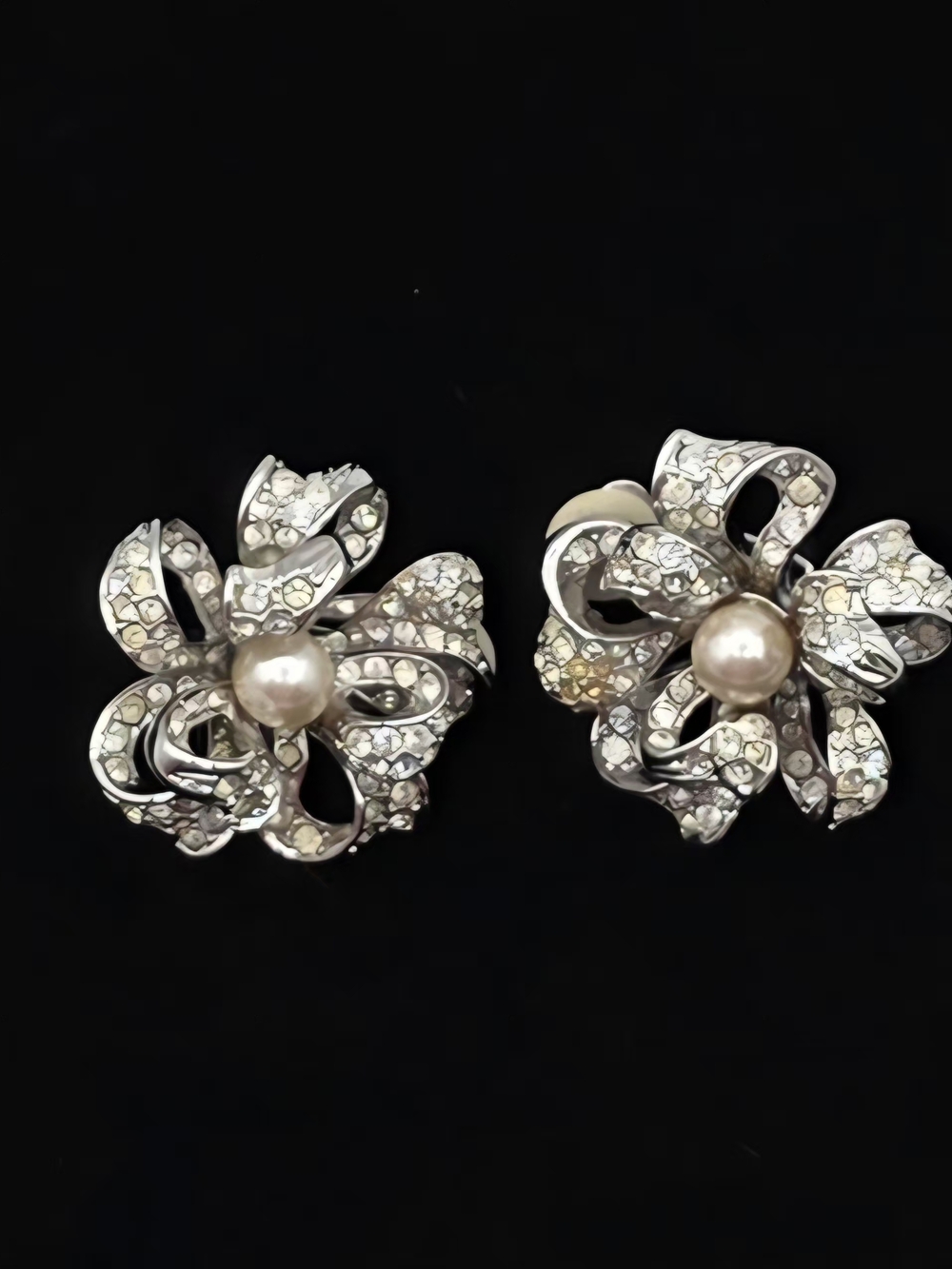 Delicate Pearl & Crystal Flower Stud Earrings - Silver Tone - Picture 7 of 7